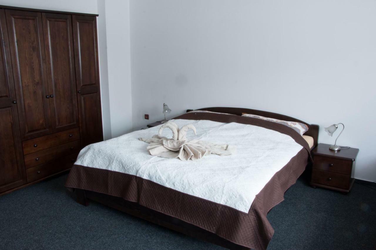 Hotel Čechův dvůr Louka  Exteriér fotografie