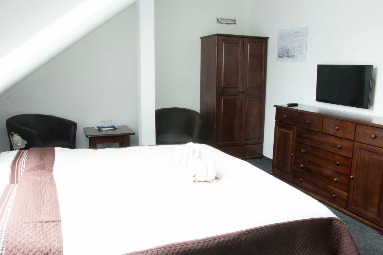 Hotel Čechův dvůr Louka  Exteriér fotografie
